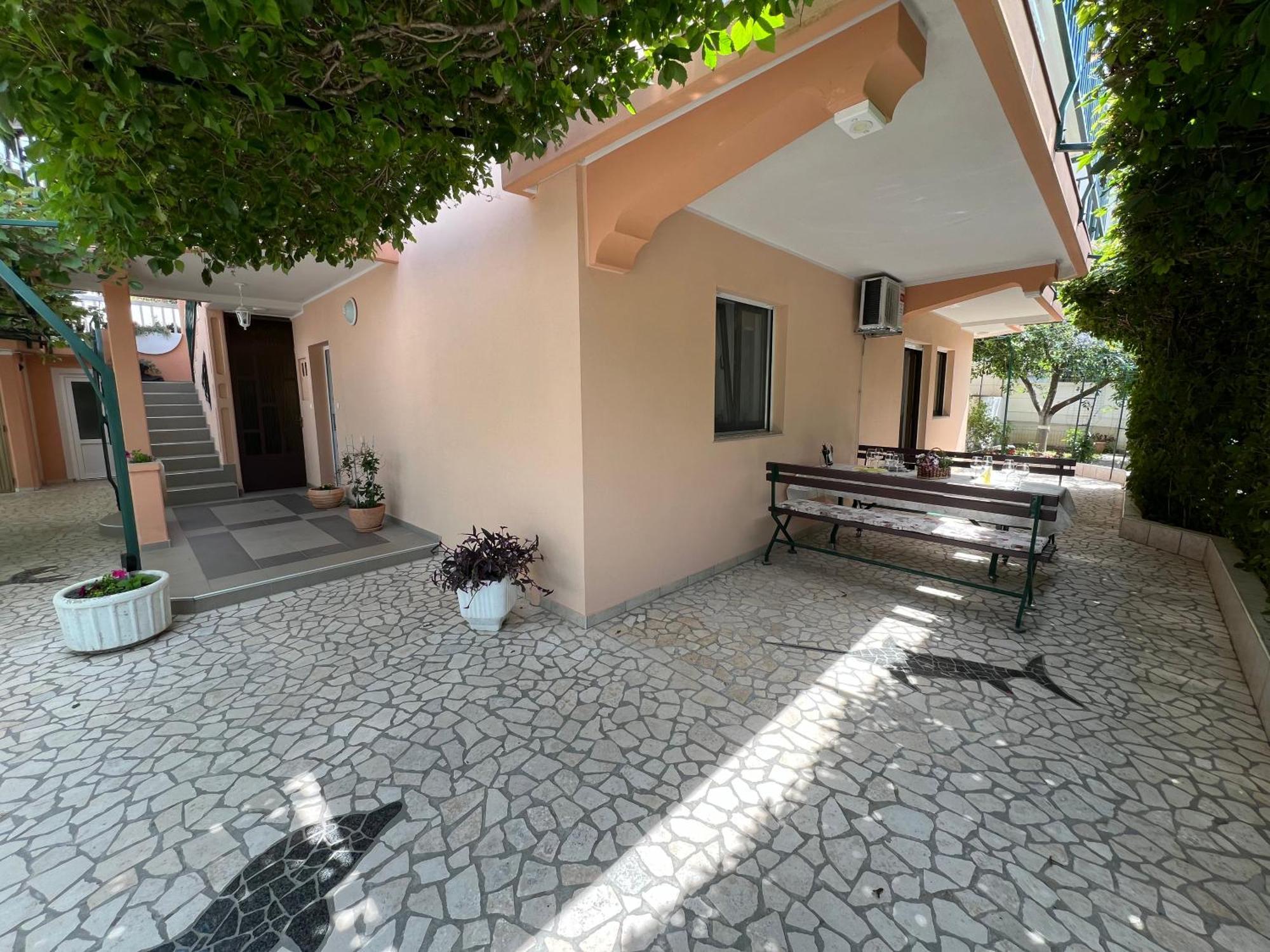 Apartman Ahmicic 茨里克韦尼察 外观 照片